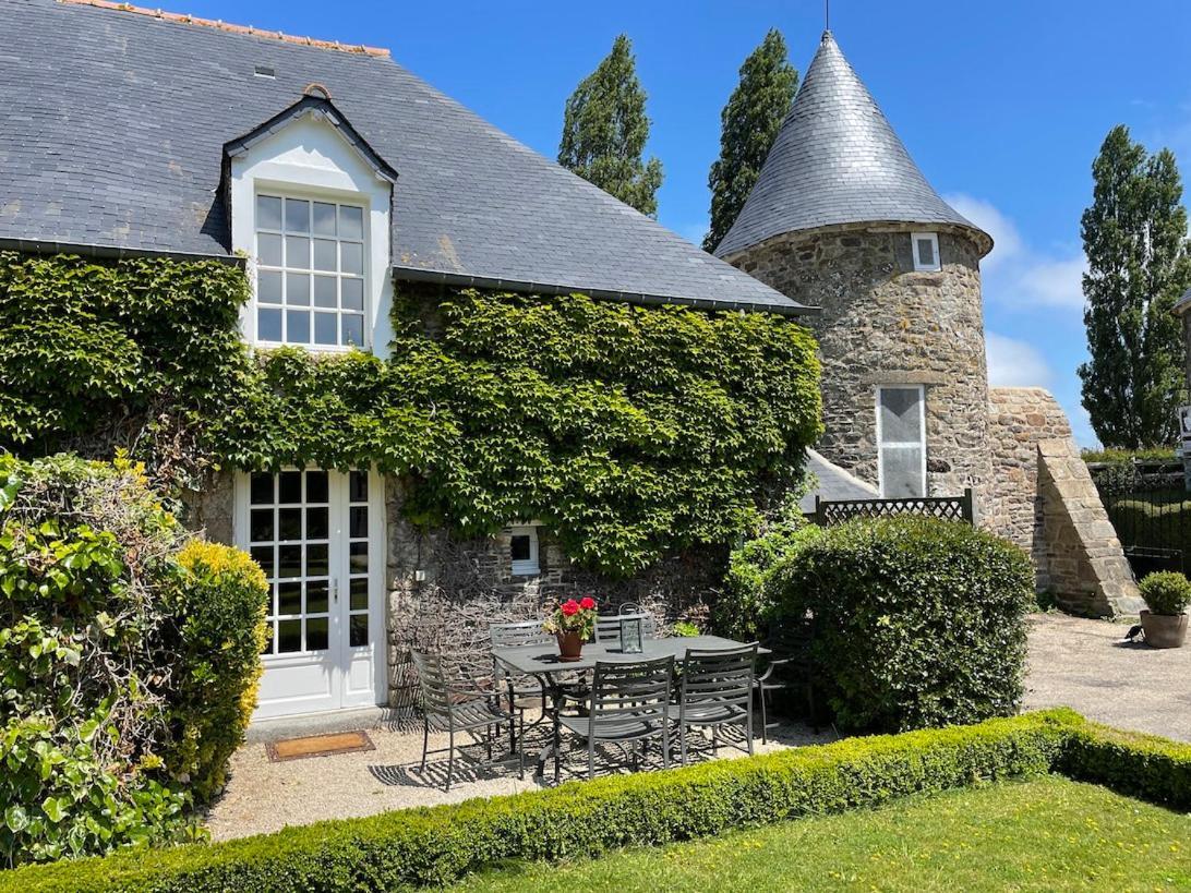 Manoir De La Begaudiere Mont-Dol Ruang foto